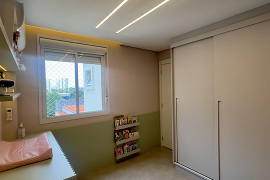 Comprar apartamento na Lapa, 3 quartos, 1 suíte, academia, mobiliado. — Quarto