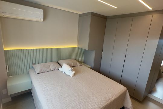 Comprar apartamento na Lapa, 3 quartos, 1 suíte, academia, mobiliado. — Quarto