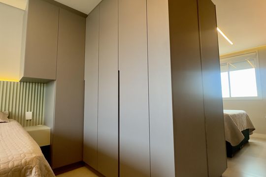 Comprar apartamento na Lapa, 3 quartos, 1 suíte, academia, mobiliado. — Quarto
