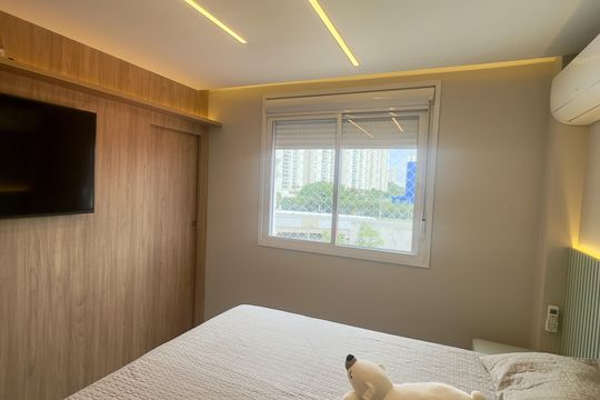 Comprar apartamento na Lapa, 3 quartos, 1 suíte, academia, mobiliado. — Quarto