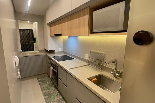 Comprar apartamento na Lapa, 3 quartos, 1 suíte, academia, mobiliado. — Cozinha