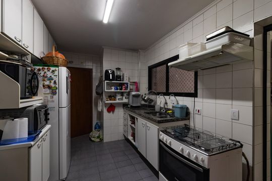 Comprar apartamento com 3 quartos e academia no condomínio. — Cozinha