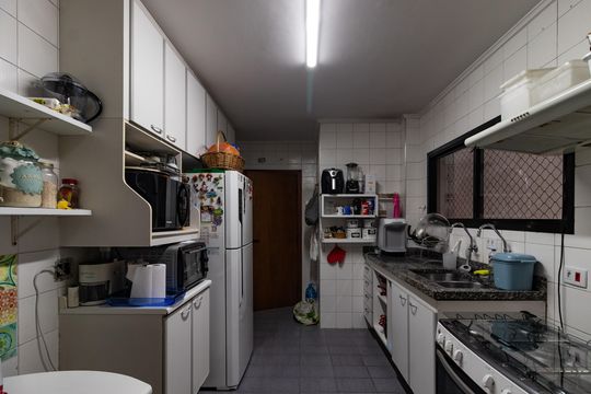Comprar apartamento com 3 quartos e academia no condomínio. — Cozinha