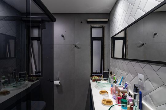 Comprar apartamento com 3 quartos e academia no condomínio. — Banheiro da Suíte 3