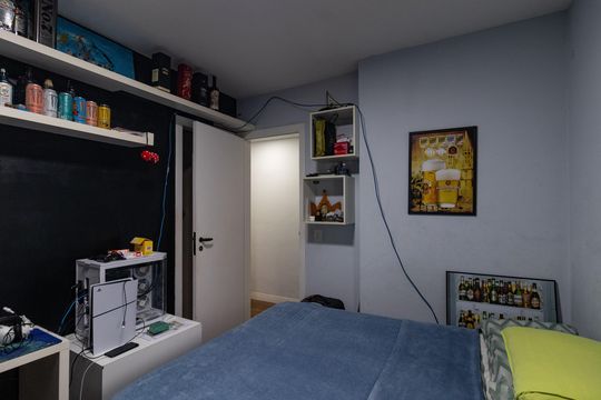 Comprar apartamento com 3 quartos e academia no condomínio. — Suíte 1