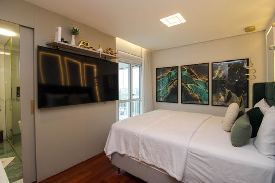 Apartamento mobiliado para comprar em Vila Andrade, 4 suítes, varanda, piscina, academia e churrasqueira. — Suíte 3