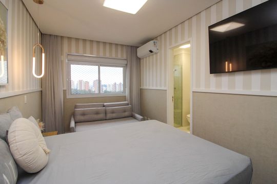 Apartamento mobiliado para comprar em Vila Andrade, 4 suítes, varanda, piscina, academia e churrasqueira. — Suíte 2