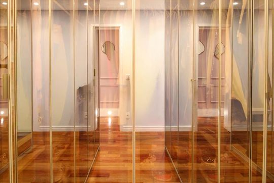 Apartamento mobiliado para comprar em Vila Andrade, 4 suítes, varanda, piscina, academia e churrasqueira. — Closet Suíte 3
