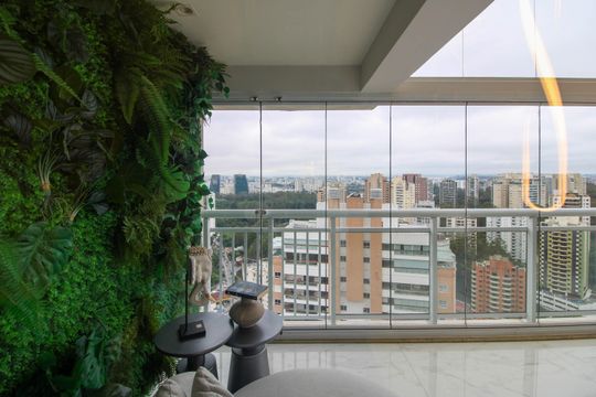Apartamento mobiliado para comprar em Vila Andrade, 4 suítes, varanda, piscina, academia e churrasqueira. — Vista Suíte 4