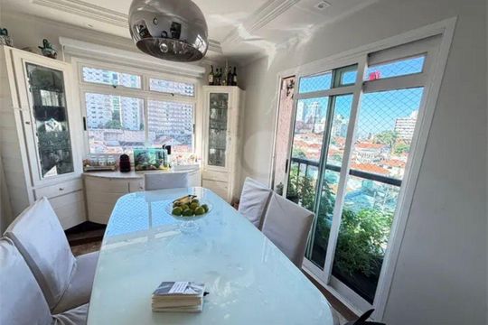 Compra apartamento com 3 suítes e permite animais. — Sala de Jantar