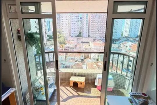 Compra apartamento com 3 suítes e permite animais. — Varanda