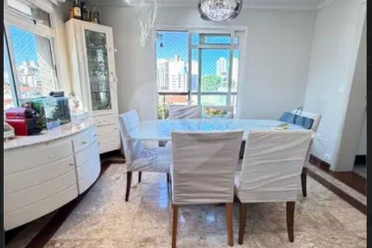 Compra apartamento com 3 suítes e permite animais. — Sala de Jantar