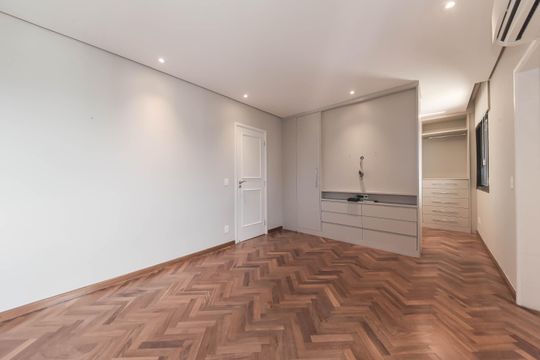 Comprar apartamento com varanda, quintal, 2 quartos e academia no condomínio. — Suite 2