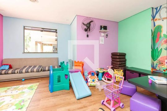 Comprar apartamento com varanda, quintal, 2 quartos e academia no condomínio. — Area Comum