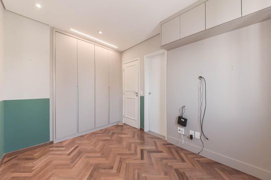Comprar apartamento com varanda, quintal, 2 quartos e academia no condomínio. — Suite 1
