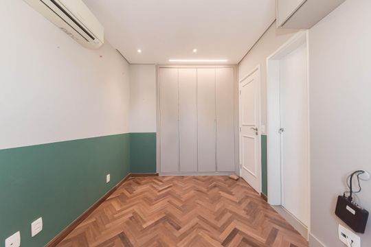 Comprar apartamento com varanda, quintal, 2 quartos e academia no condomínio. — Suite 1
