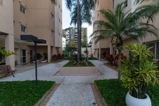 Para comprar apartamento mobiliado na Vila Ipojuca, com 2 quartos e varanda. Piscina no condomínio. — Área Comum