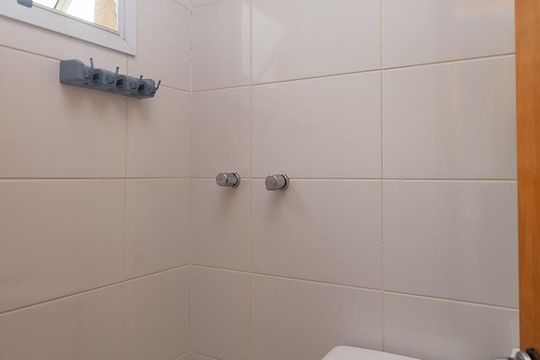 Para comprar apartamento mobiliado na Vila Ipojuca, com 2 quartos e varanda. Piscina no condomínio. — Área de Serviço
