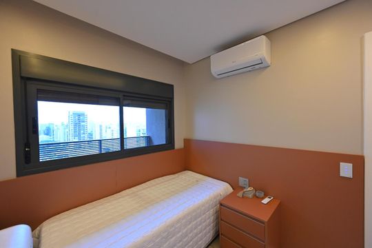 Compra apartamento com varanda e piscina na Vila Clementino. 2 suítes. — Suíte 2