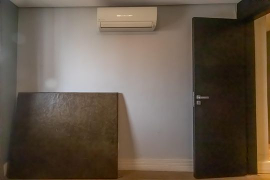 Compra apartamento mobiliado em Vila Olímpia, 3 quartos, varanda, piscina e academia no condomínio. — Quarto 2