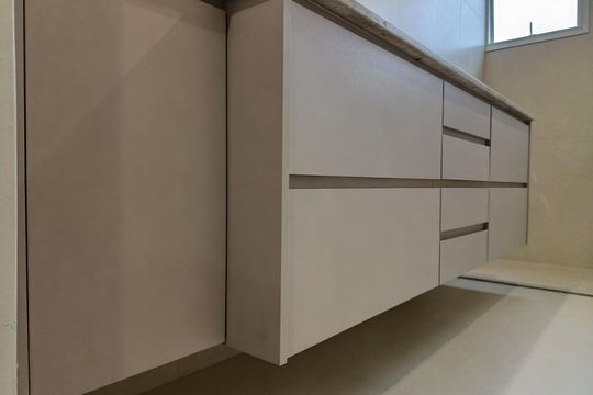 Comprar apartamento no Jardim Paulista com 3 quartos. — Banheiro da Suíte