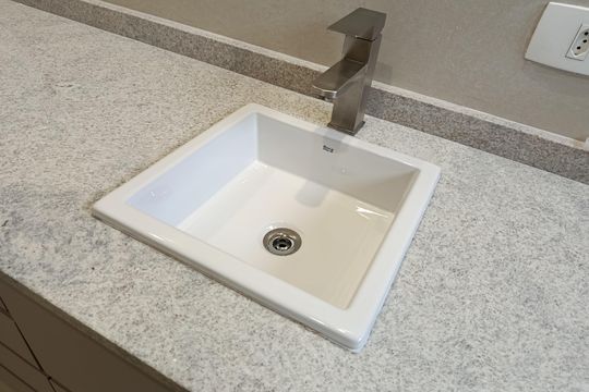Comprar apartamento no Jardim Paulista com 3 quartos. — Banheiro da Suíte