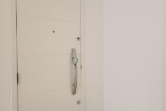 Comprar apartamento no Jardim Paulista com 3 quartos. — Hall de entrada