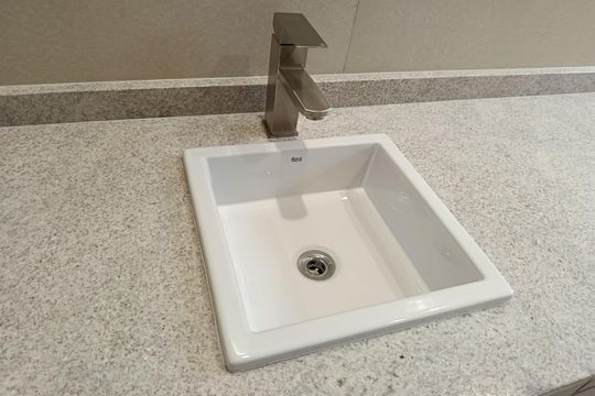 Comprar apartamento no Jardim Paulista com 3 quartos. — Banheiro da Suíte