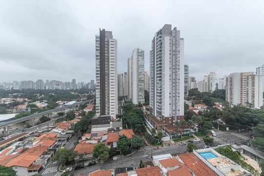 Compra apartamento no Parque Colonial com 3 quartos, churrasqueira, varanda e quintal. — Cobertura - Piscina - Vista