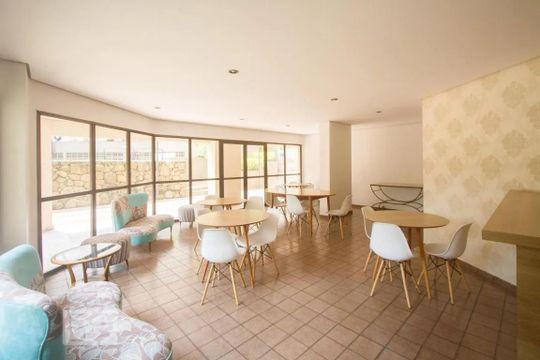 Compra apartamento no Parque Colonial com 3 quartos, churrasqueira, varanda e quintal. — Area Comum