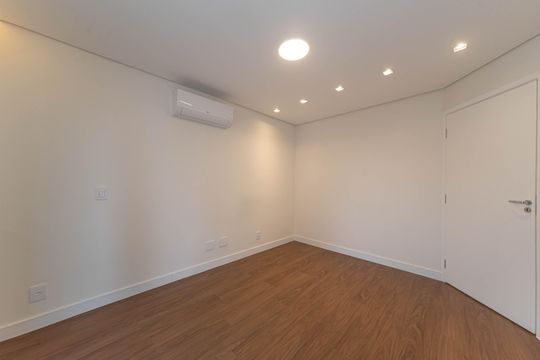 Compra apartamento no Parque Colonial com 3 quartos, churrasqueira, varanda e quintal. — foto 43