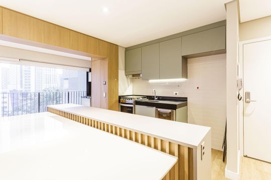 Comprar apartamento na Vila Olímpia com 2 quartos, 1 suíte e piscina no condomínio. — Cozinha