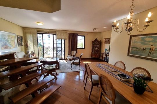 Comprar apartamento mobiliado com 2 quartos, varanda, closet e piscina no condomínio. — foto 6
