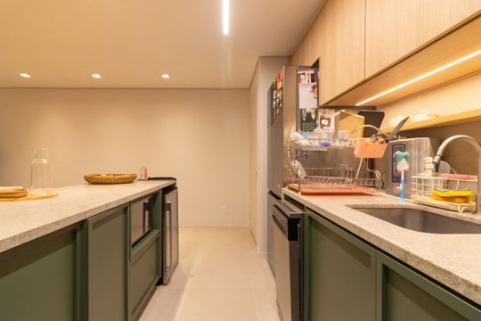 Comprar apartamento mobiliado com 3 quartos, 1 suíte. — Cozinha