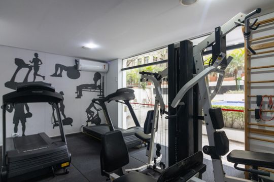 Comprar apartamento mobiliado com 3 quartos, 1 suíte. — Área comum - Academia