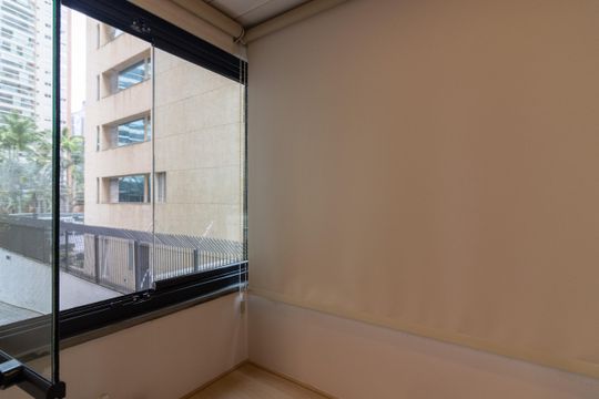 Comprar apartamento mobiliado com 3 quartos, 1 suíte. — Suíte