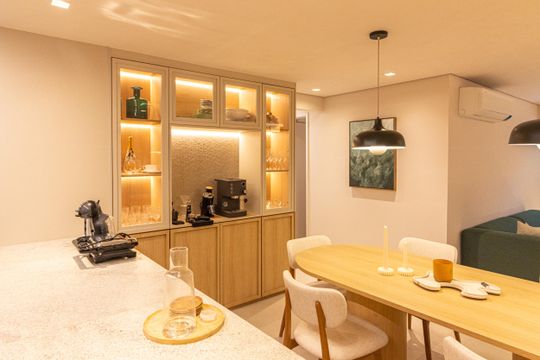 Comprar apartamento mobiliado com 3 quartos, 1 suíte. — Sala