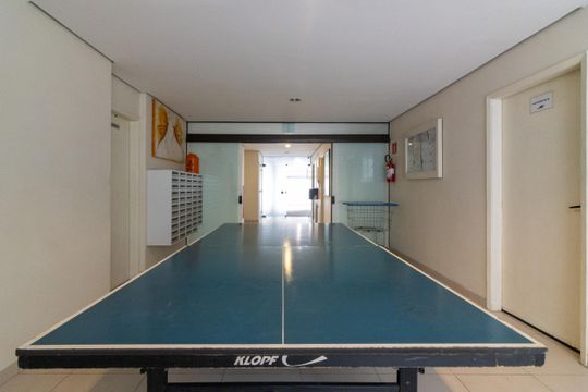 Comprar apartamento mobiliado com 3 quartos, 1 suíte. — Sala de Jogos