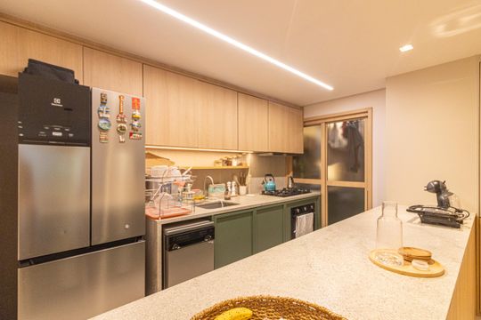 Comprar apartamento mobiliado com 3 quartos, 1 suíte. — Cozinha