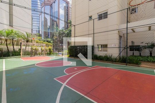 Comprar apartamento mobiliado na Vila Olímpia, 3 quartos, varanda gourmet. — Quadra
