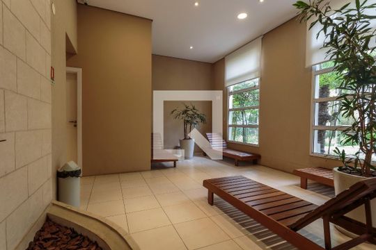 Comprar apartamento mobiliado na Vila Olímpia, 3 quartos, varanda gourmet. — Spa