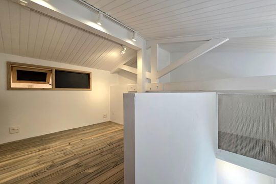 Comprar casa em condomínio na Vila Nova Conceição com 2 quartos, aceita animais. — Sótão