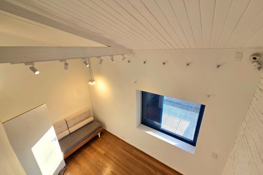Comprar casa em condomínio na Vila Nova Conceição com 2 quartos, aceita animais. — Vista do Sótão