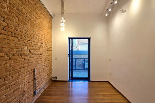 Comprar casa em condomínio na Vila Nova Conceição com 2 quartos, aceita animais. — Quarto 1