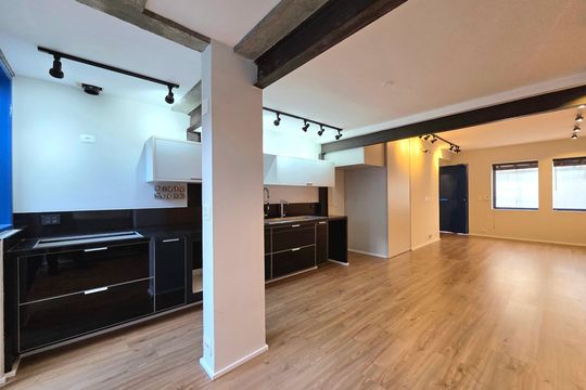 Comprar casa em condomínio na Vila Nova Conceição com 2 quartos, aceita animais. — Cozinha
