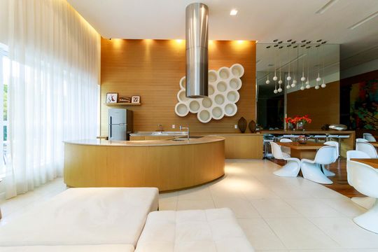 Venda de apartamento mobiliado no Itaim Bibi, 3 quartos, varanda e piscina no condomínio. — Área comum - Salão de festas