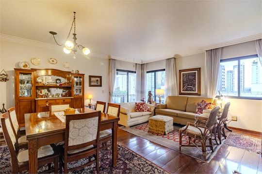 Apartamento mobiliado em Campo Belo com 3 quartos, closet e academia no condomínio, ideal para comprar. — foto 1