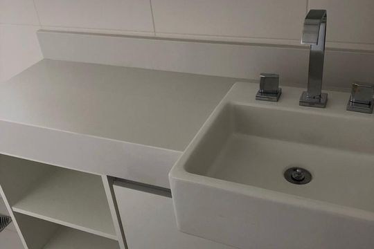 Apartamento à venda, com 95 m², 3 quartos e 2 vagas — Banheiro da Suíte