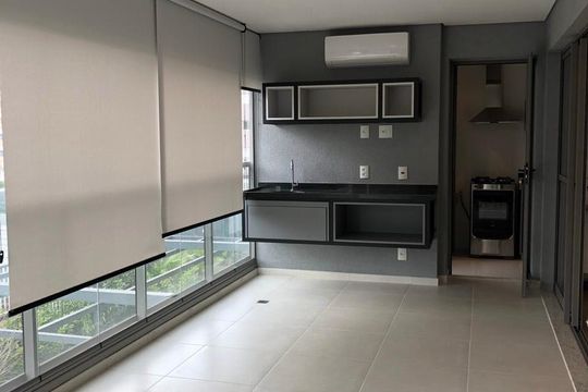 Apartamento à venda, com 95 m², 3 quartos e 2 vagas — Varanda
