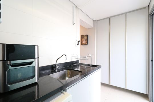 Apartamento com 3 quartos e varanda em Água Branca, ideal para comprar. —  Cozinha e Área de serviço 